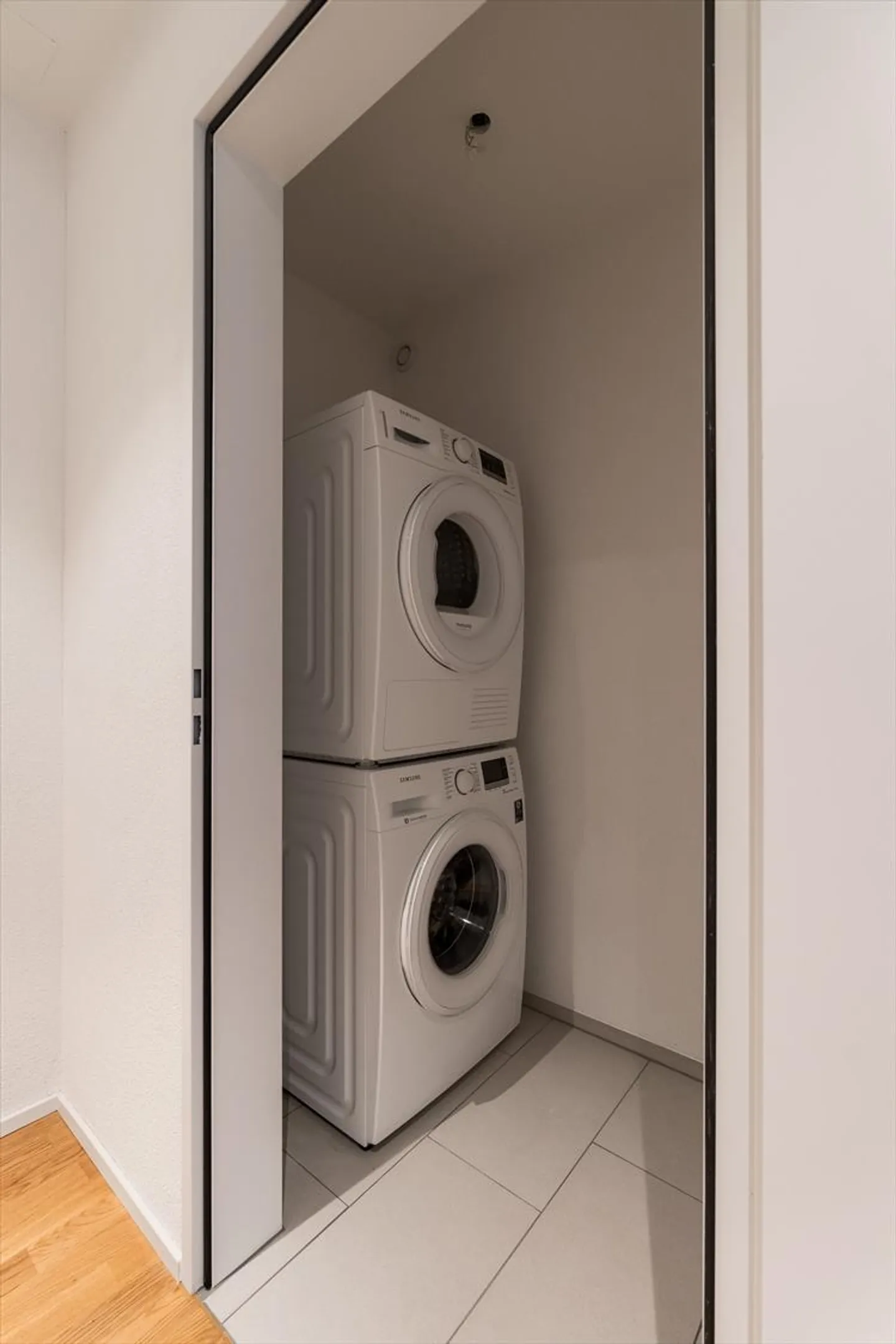 Penthouse for rent - Photo 6 of 9