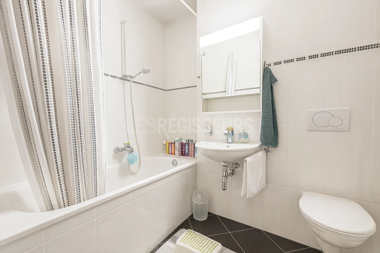 5-room apartment - Photo 4 of 7