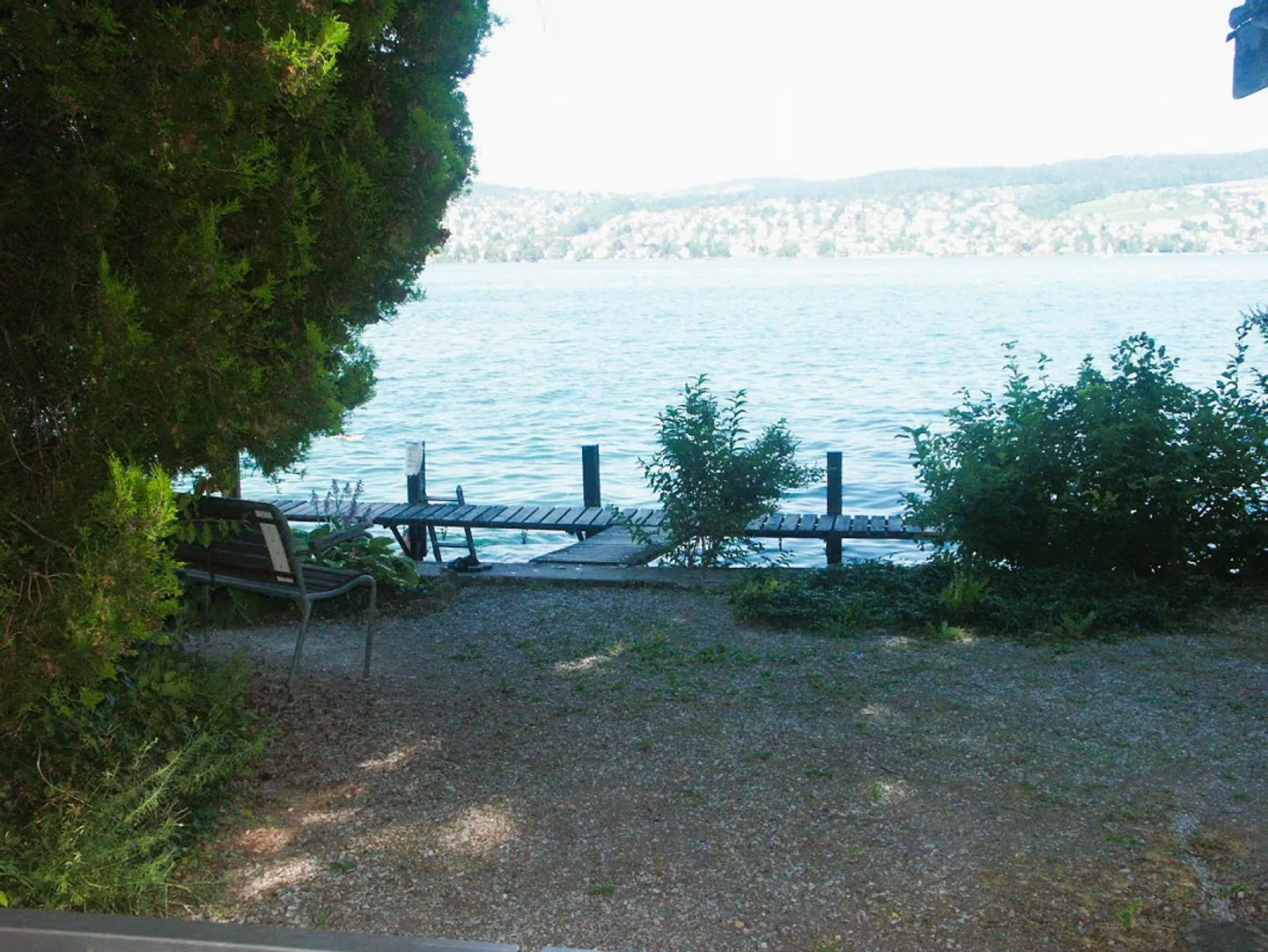 EXPÉRIENCE DE VIE INHABITUELLE DANS UN DÉVELOPPEMENT UNIQUE AVEC ACCÈS AU LAC - Photo 1 sur 27