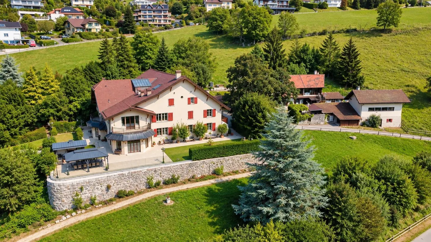 Charmante Villa mit Seeblick - Foto 12 von 12