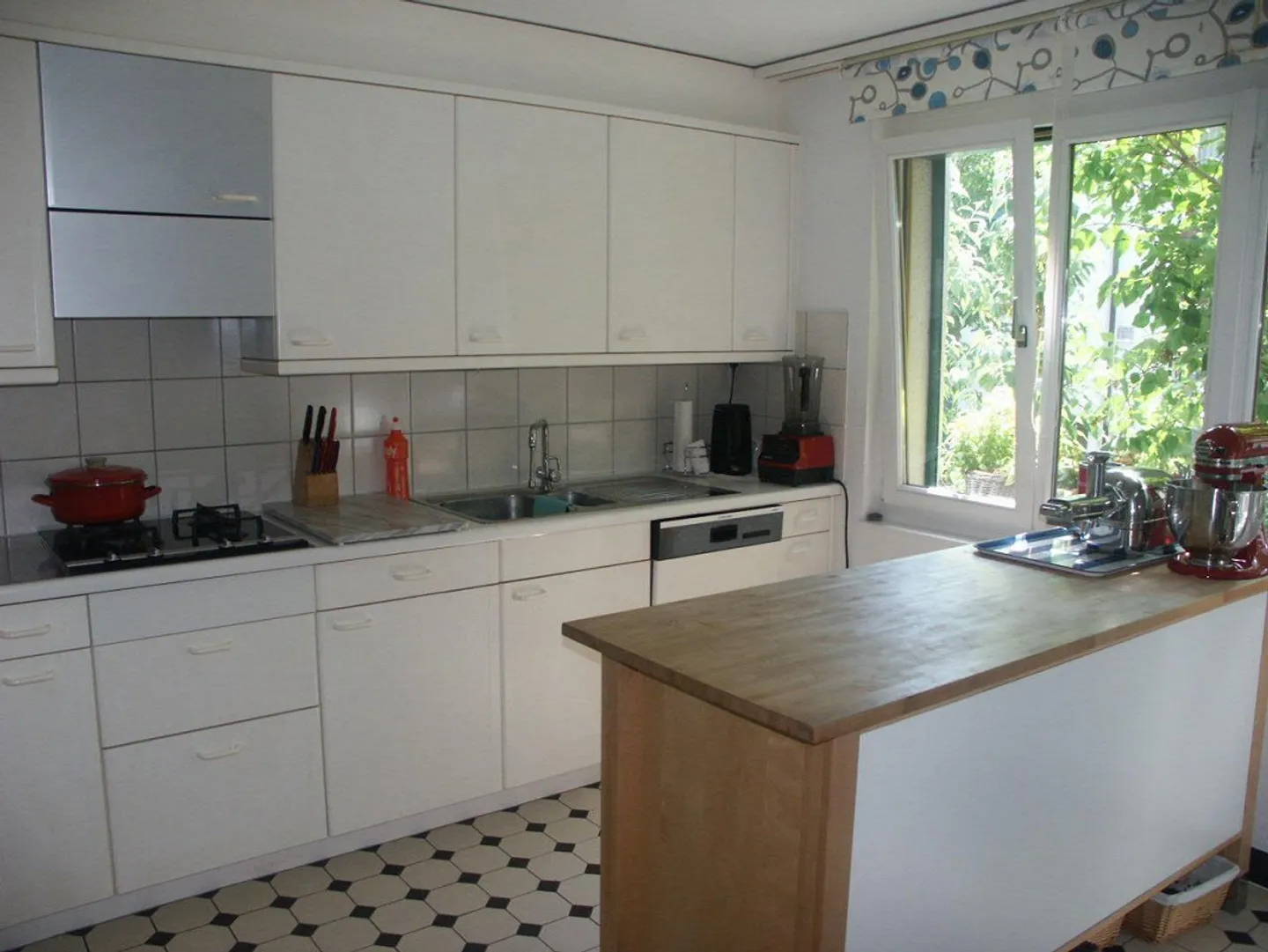 EXPÉRIENCE DE VIE INHABITUELLE DANS UN DÉVELOPPEMENT UNIQUE AVEC ACCÈS AU LAC - Photo 11 sur 27