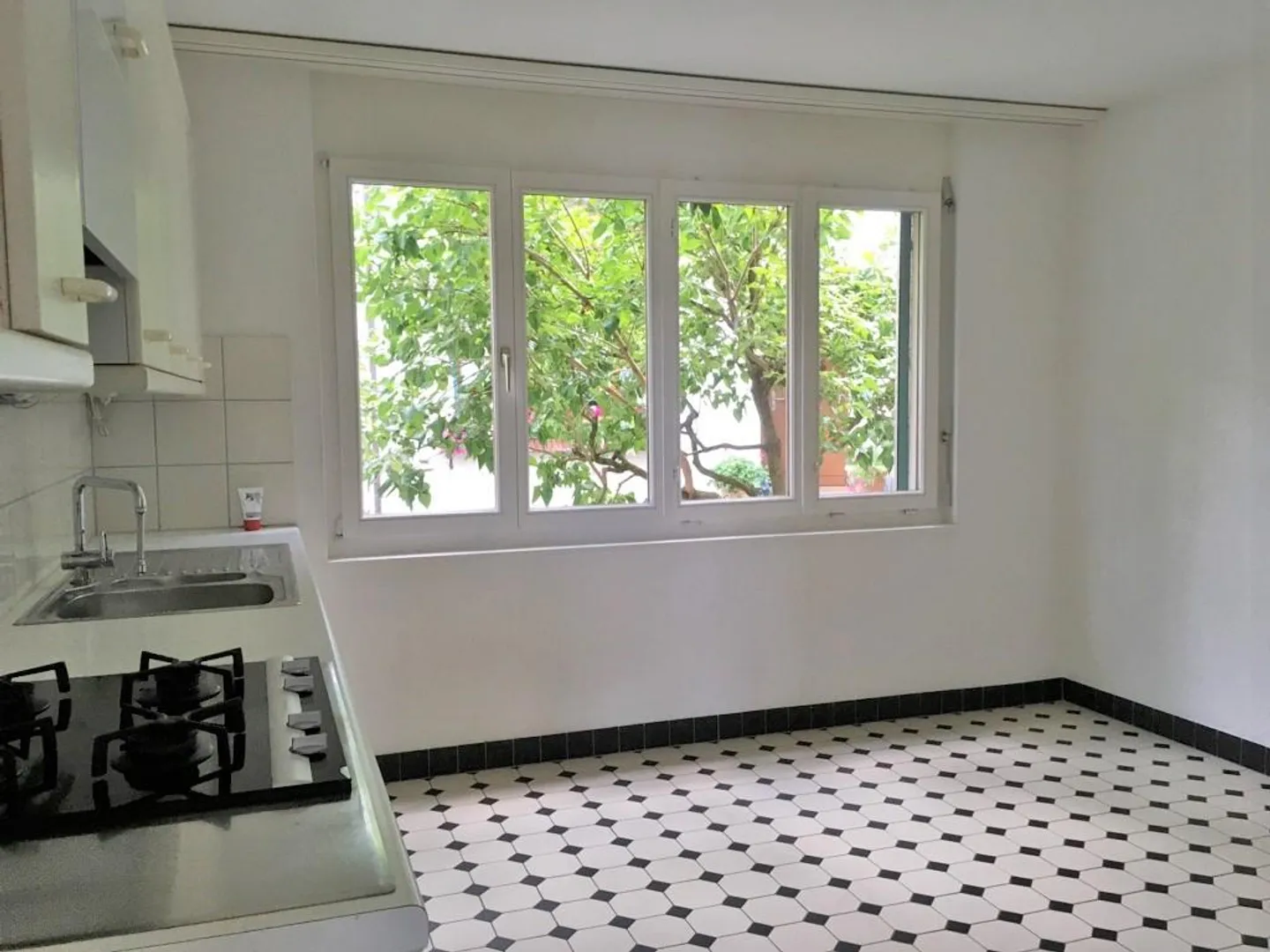 EXPÉRIENCE DE VIE INHABITUELLE DANS UN DÉVELOPPEMENT UNIQUE AVEC ACCÈS AU LAC - Photo 12 sur 27