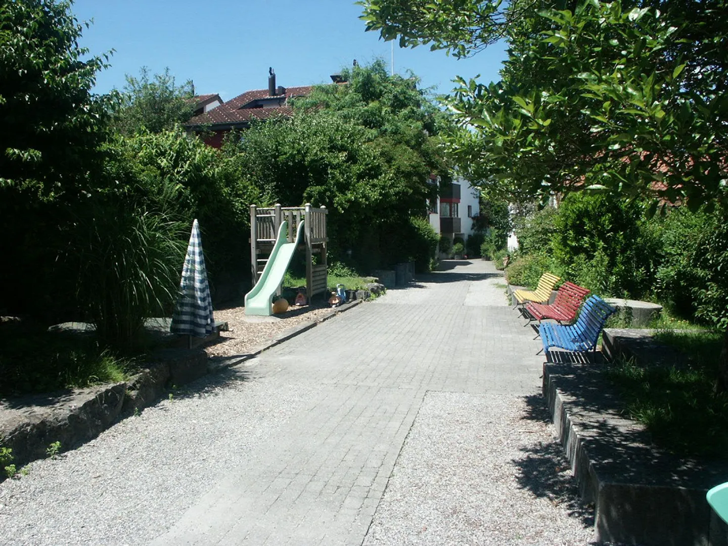 EXPÉRIENCE DE VIE INHABITUELLE DANS UN DÉVELOPPEMENT UNIQUE AVEC ACCÈS AU LAC - Photo 23 sur 27