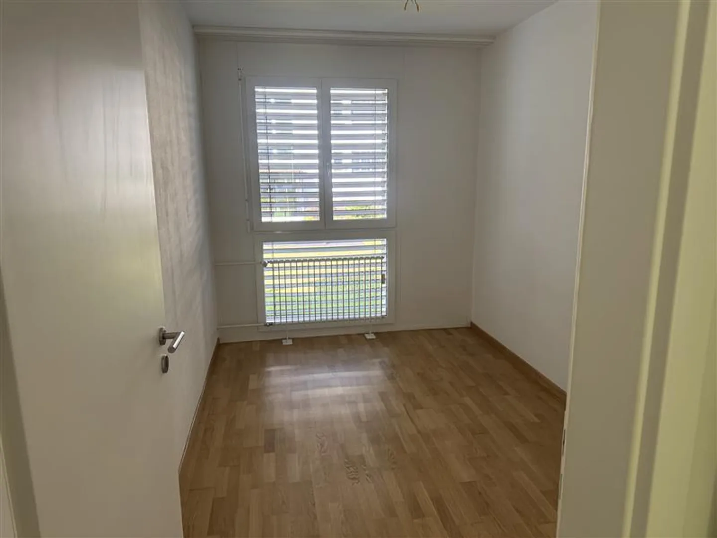 Charming Apartment in Quiet Area - Photo 5 of 7