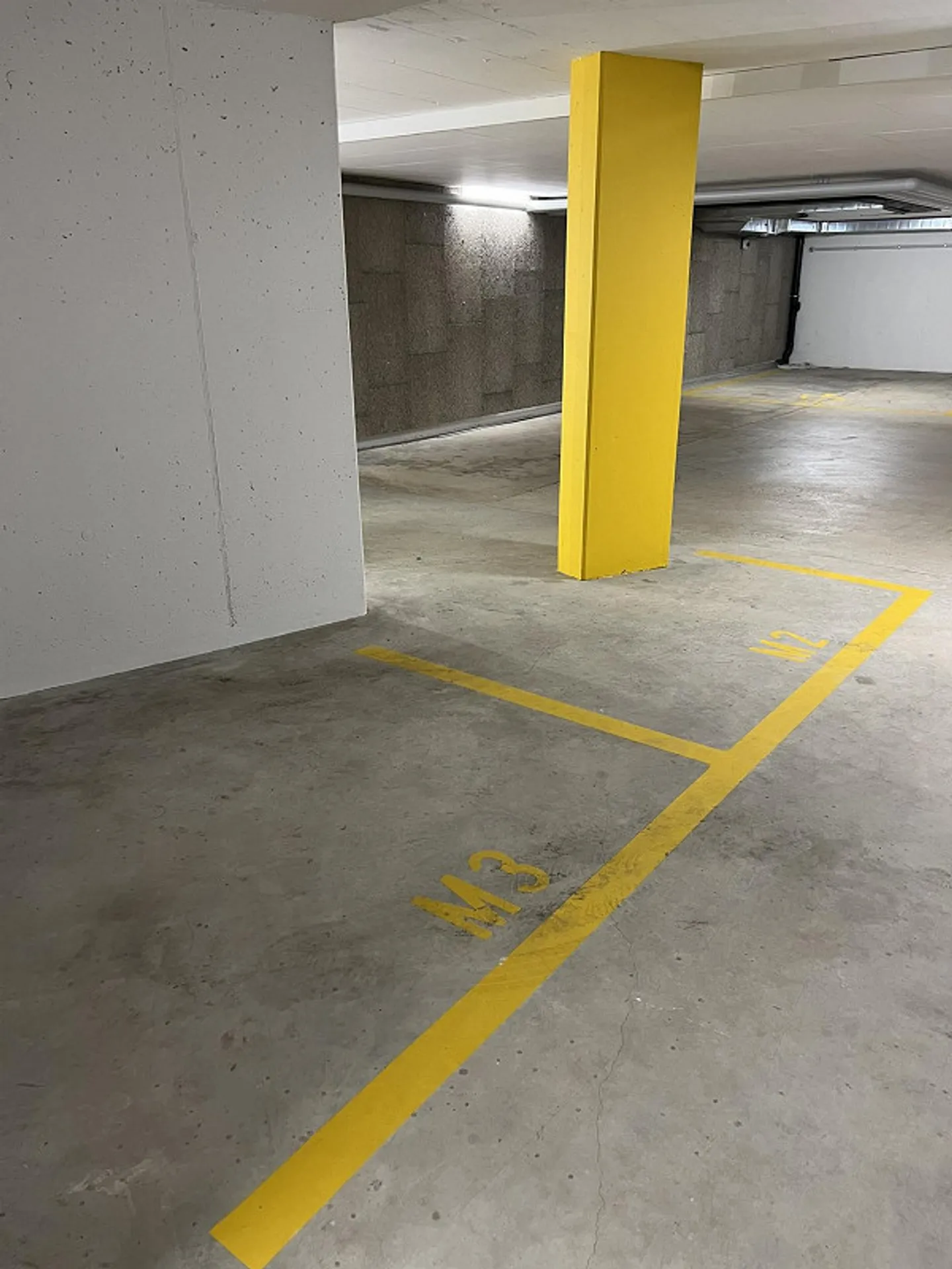 2 posti auto coperti per moto (opzionale anche per piccole auto) - Foto 4 di 5