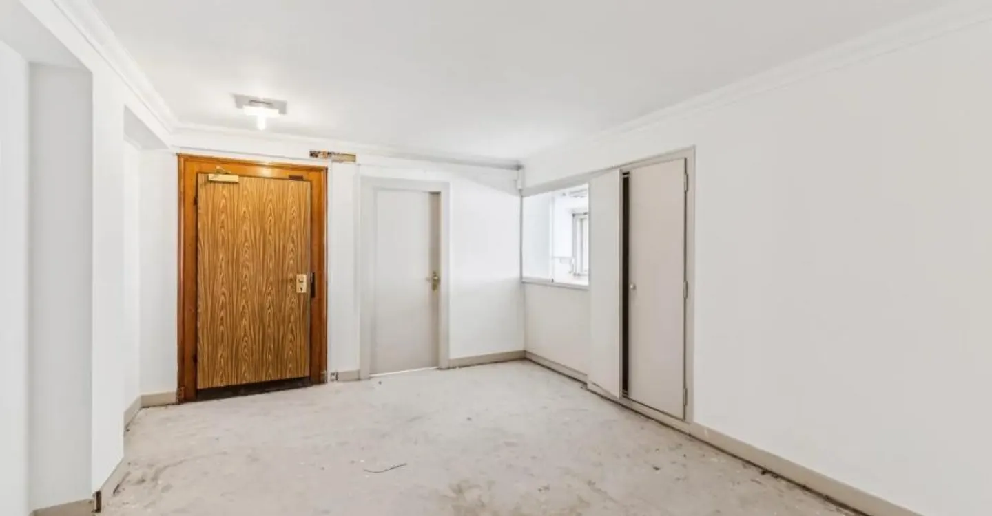 Offices at Place de la Fusterie - Photo 2 of 5