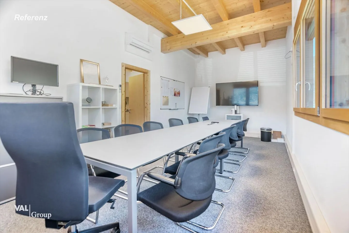 Moderna sala commerciale per utilizzo diversificato in posizione privilegiata in affitto - Foto 3 di 12
