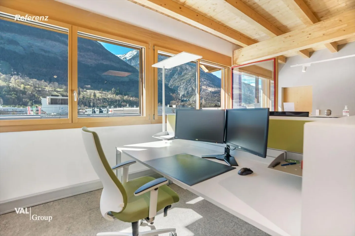Moderna sala commerciale per utilizzo diversificato in posizione privilegiata in affitto - Foto 7 di 12