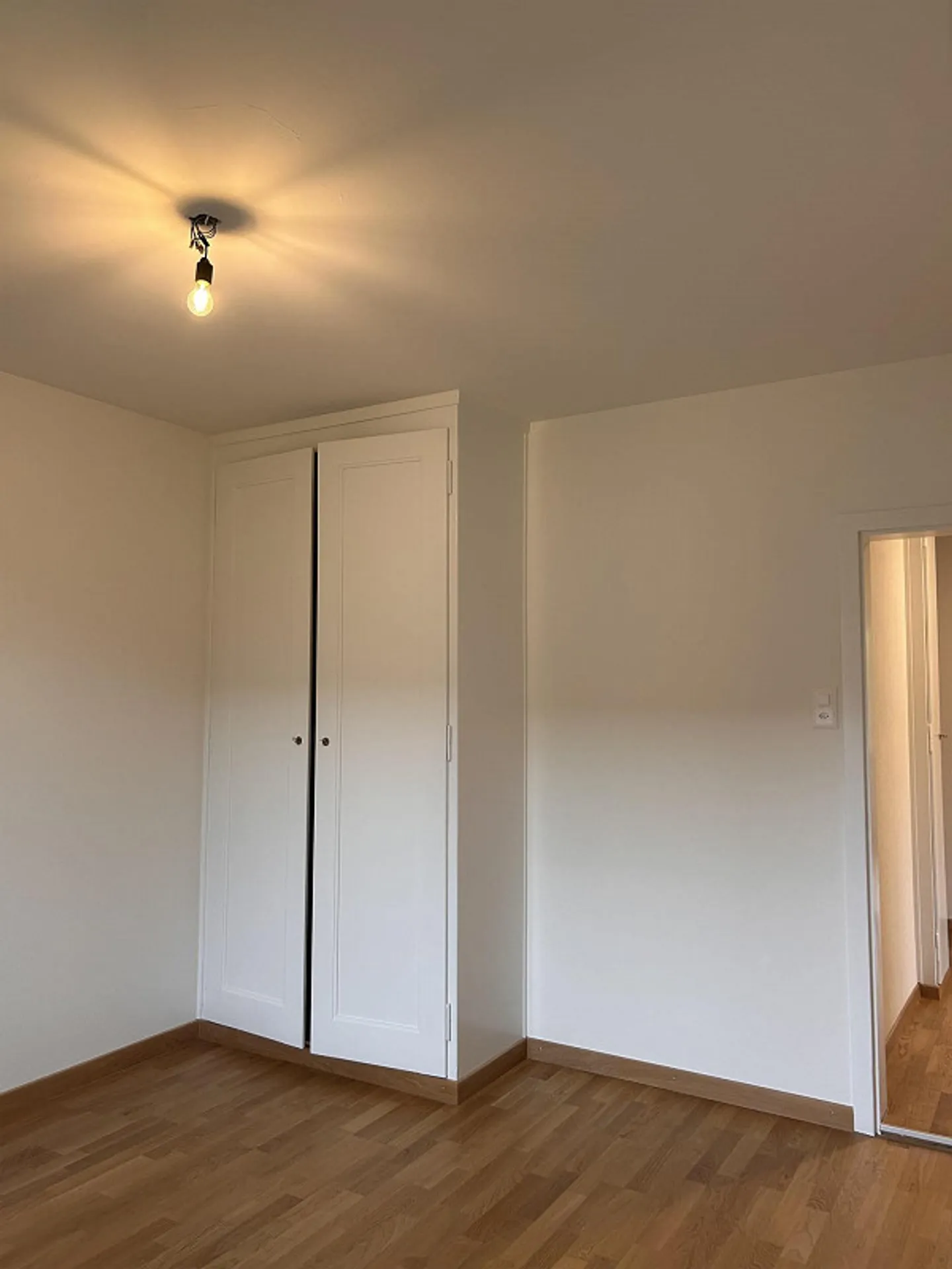 Appartement 3 pièces rénové dans le quartier Elfenau pour première location - Photo 13 sur 20