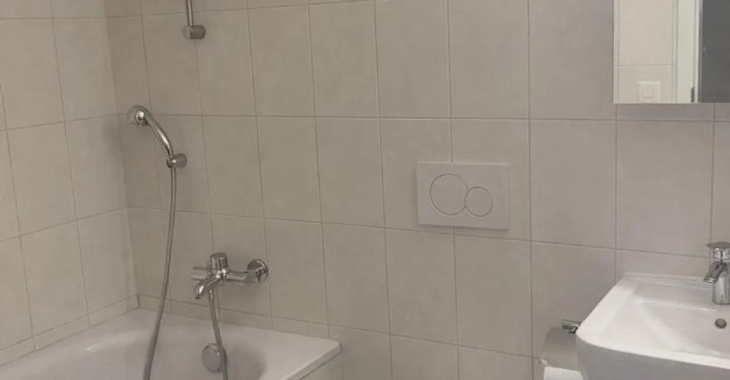 Schöne 2,5-Zimmer-Wohnung zur Miete in Fribourg! - Foto 2 von 3