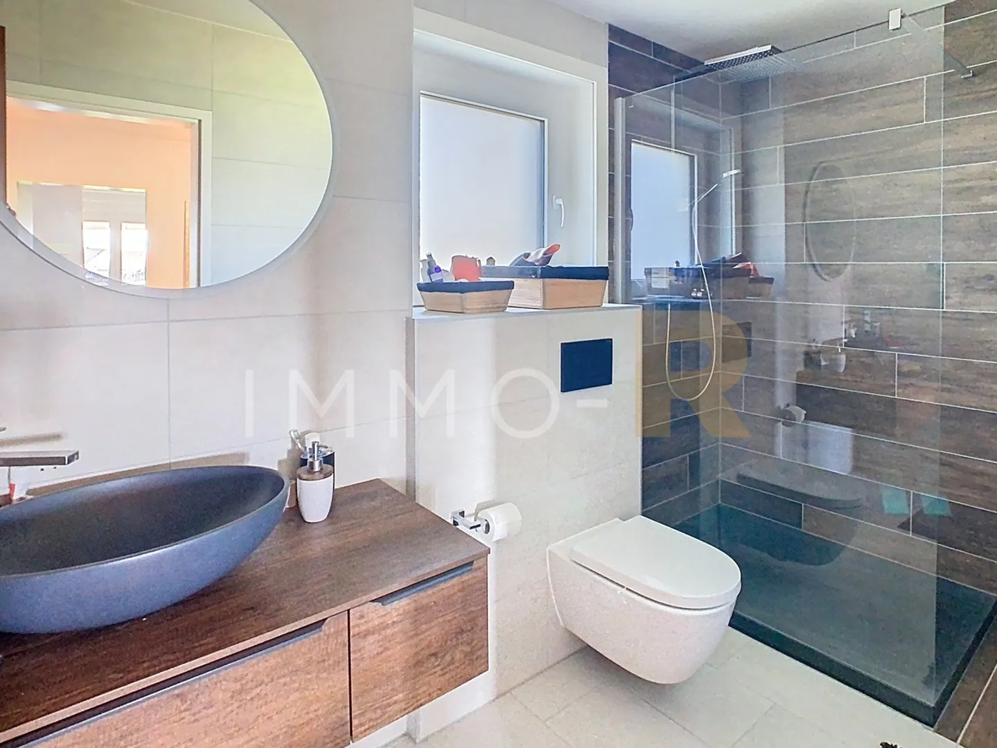 Magnificent 3.5-room apartment completely renovated - Photo 9 of 12