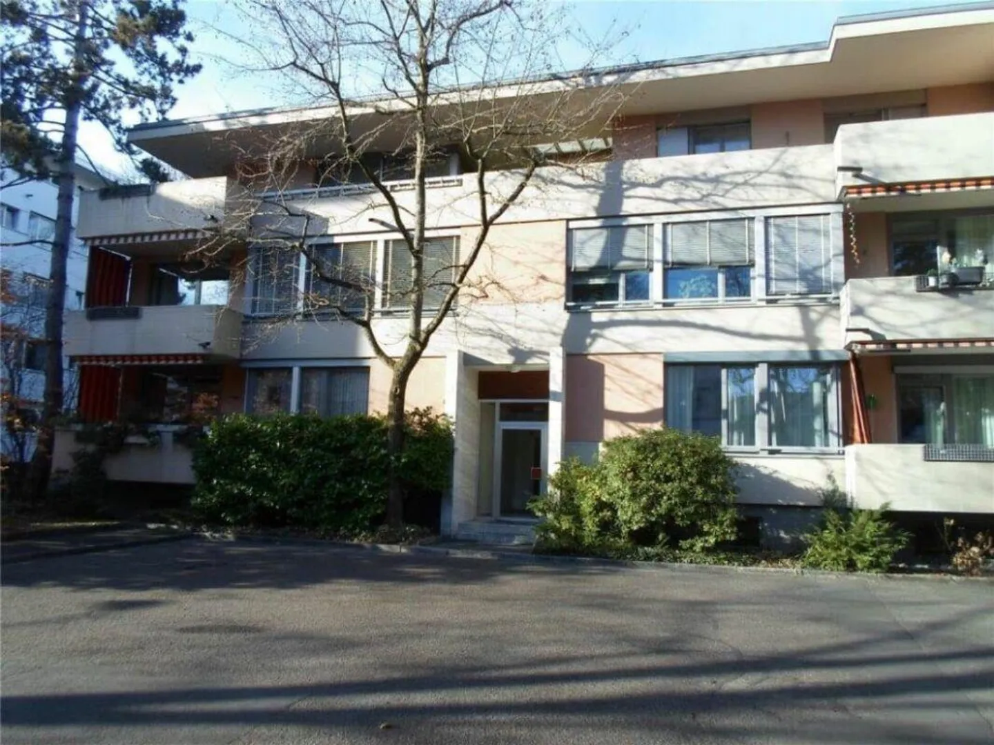Office in a central location in the Gellert district - Photo 1 of 6