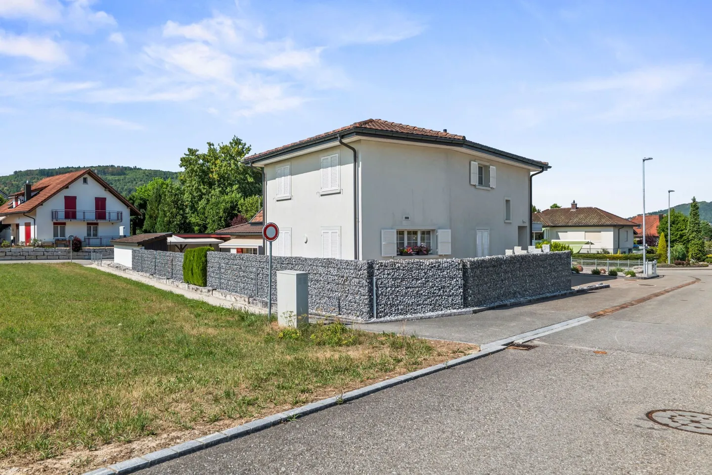 Feng Shui Einfamilienhaus in Rothrist - Foto 1 von 24
