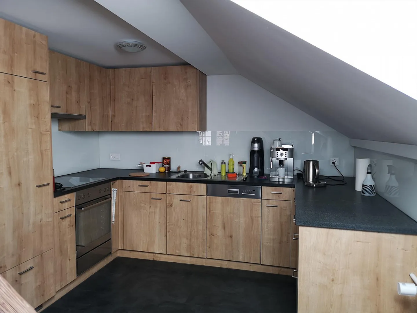 Appartement de 2 ½ pièces dans un quartier résidentiel calme - Photo 3 sur 5