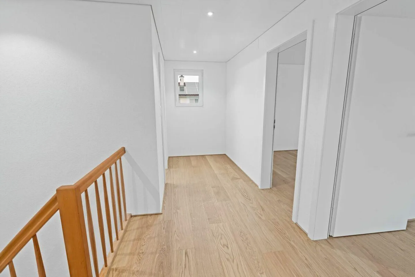 Doppeleinfamilienhaus an ruhiger, sonniger Lage in Widnau - komplett kernsaniert - Foto 12 von 19