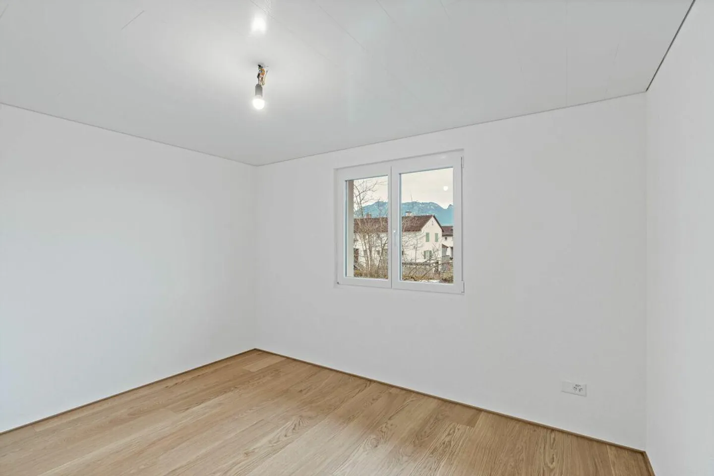 Doppeleinfamilienhaus an ruhiger, sonniger Lage in Widnau - komplett kernsaniert - Foto 16 von 19