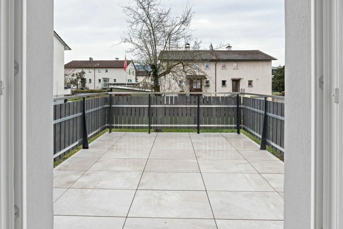 Doppeleinfamilienhaus an ruhiger, sonniger Lage in Widnau - komplett kernsaniert - Foto 17 von 19