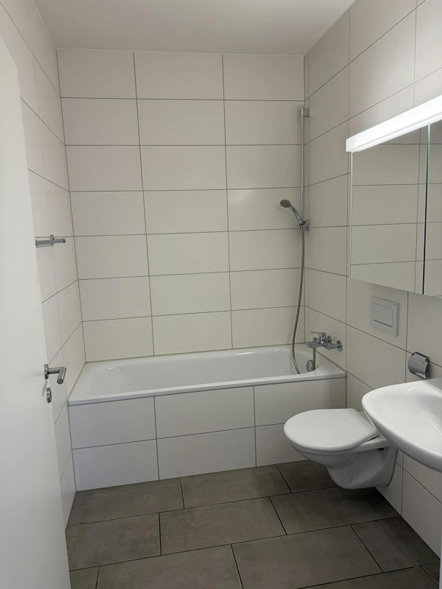 Moderne Büro-/Praxisfläche an zentraler Lage - Photo 6 sur 8