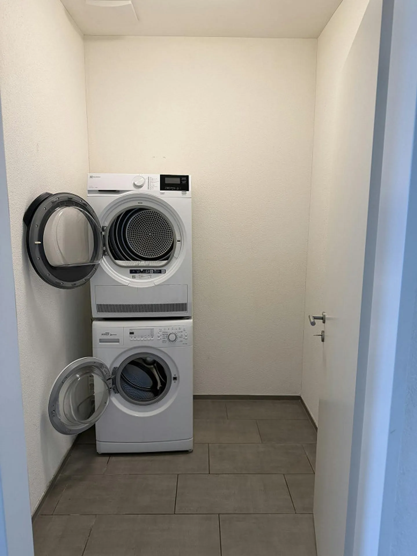 Moderne Büro-/Praxisfläche an zentraler Lage - Photo 7 sur 8
