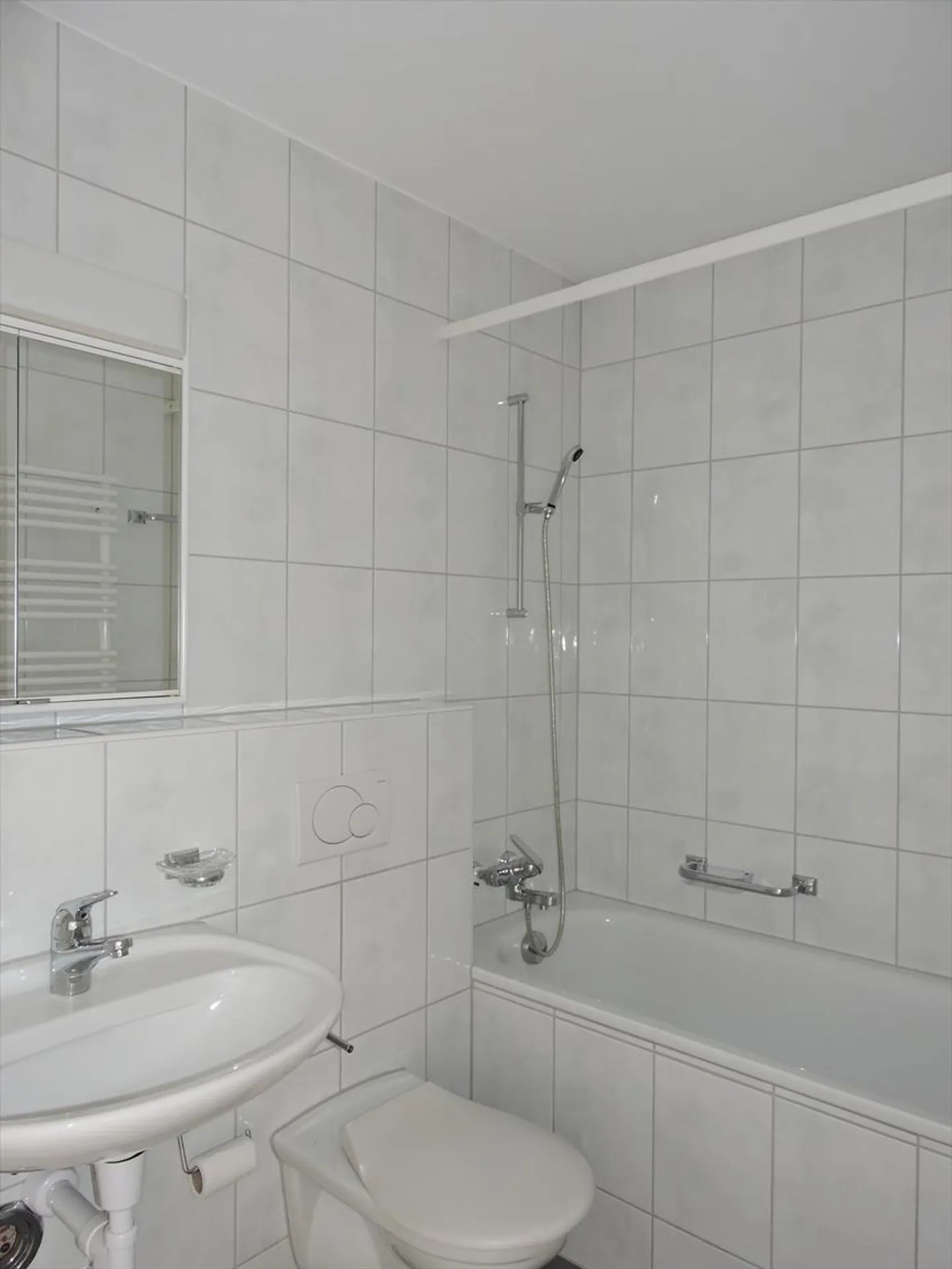 Attenzione single! Incantevole appartamento con 1 camera a Therwil - Foto 4 di 4