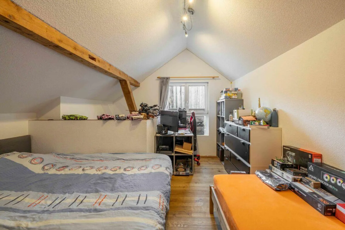 Maison de 5,5 pièces partiellement rénovée à vendre - Photo 8 sur 25