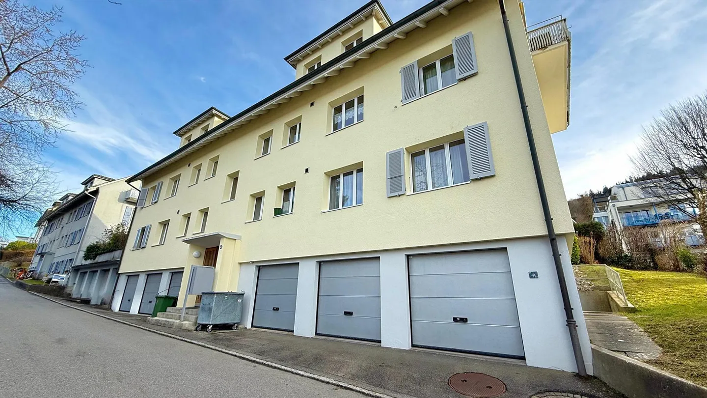 Spazio abitativo sopra i tetti di Berna - moderno attico di 3,5 stanze con vista - Foto 2 di 13