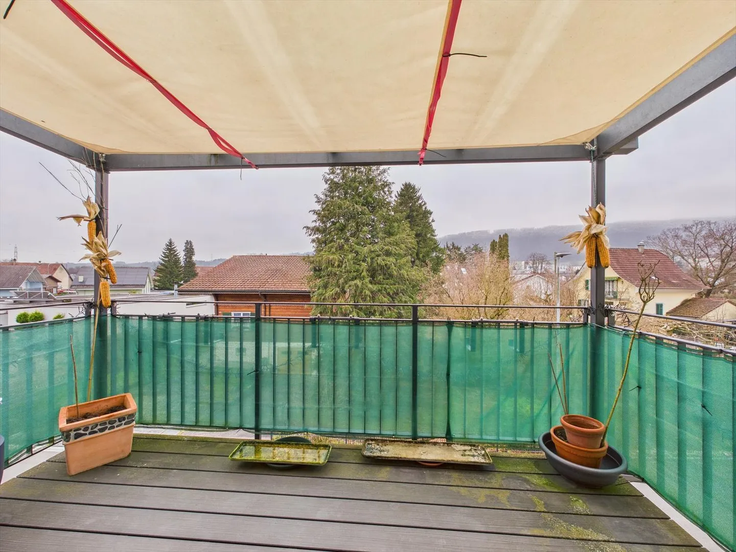 Modernisiertes Apartment mit Balkon - Foto 7 von 8