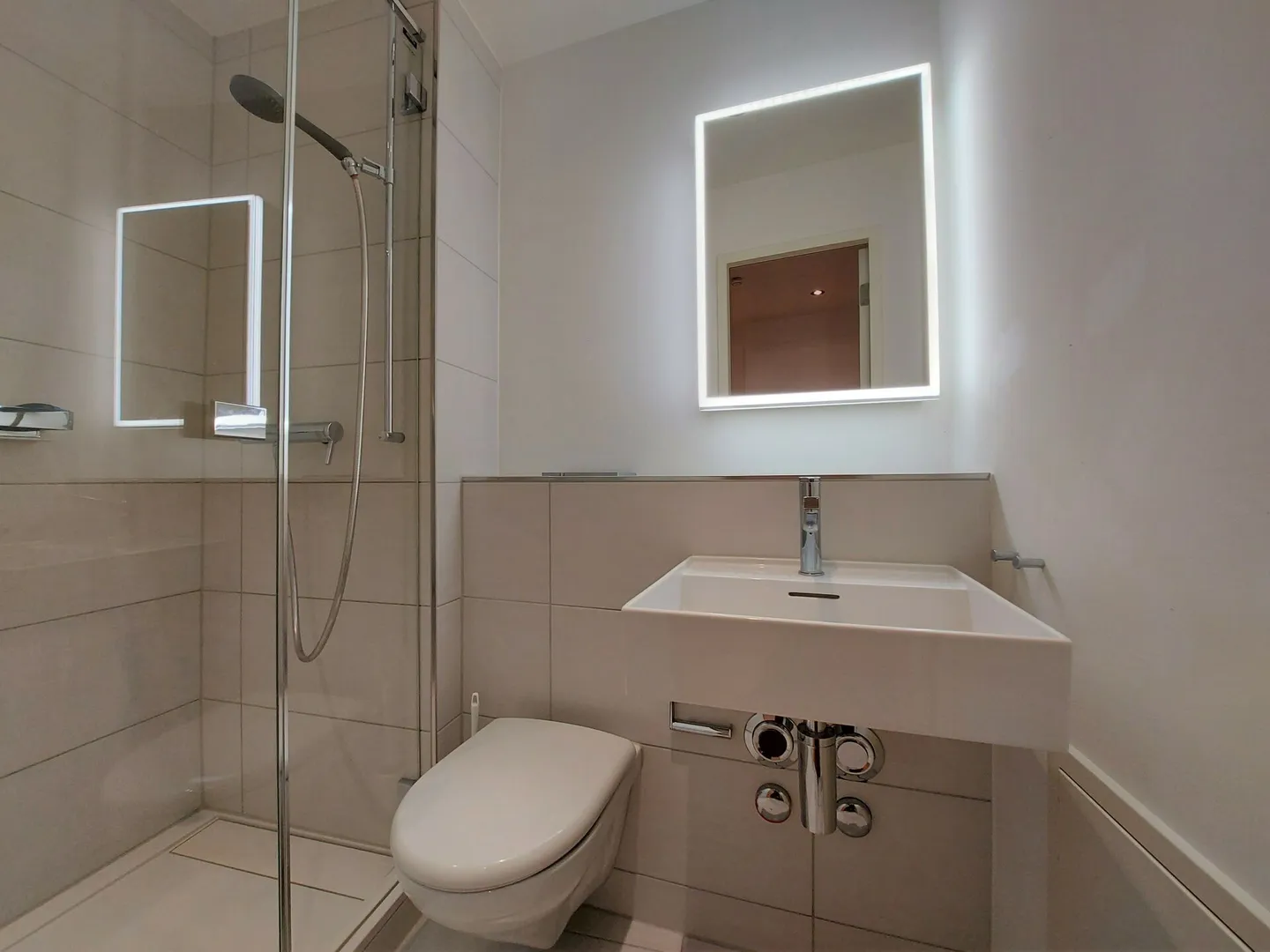 Bright Old Town Apartment with Balcony - Photo 11 of 17