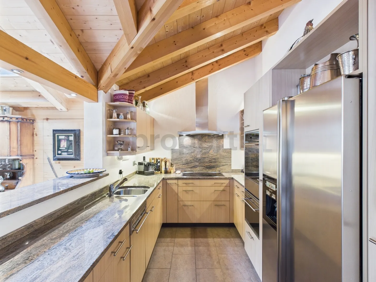 Luxuriöse und elegante 6.5-Zimmer Dachwohnung in Meiringen - Foto 3 von 12