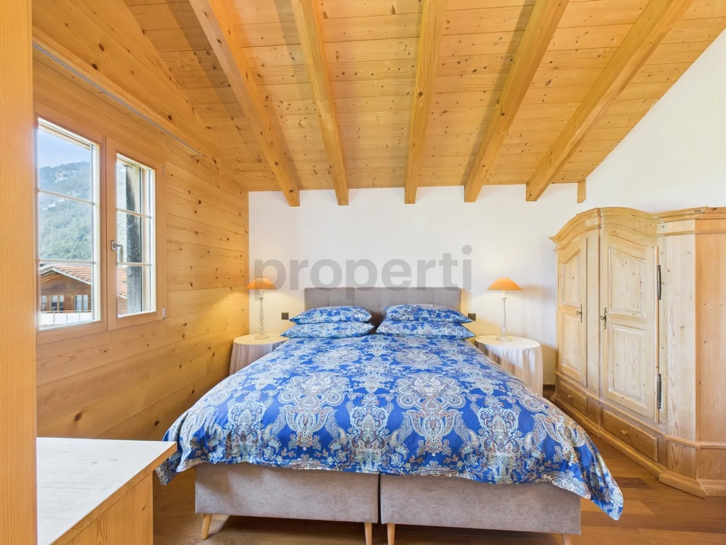 Luxuriöse und elegante 6.5-Zimmer Dachwohnung in Meiringen - Foto 6 von 12