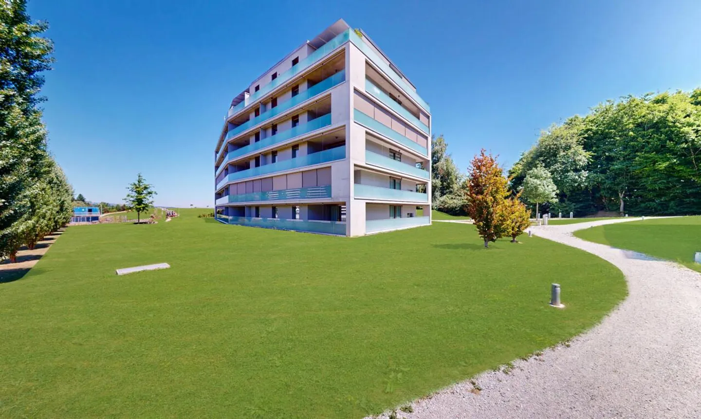 Appartement lumineux et moderne avec finitions haut de gamme - Photo 3 sur 11