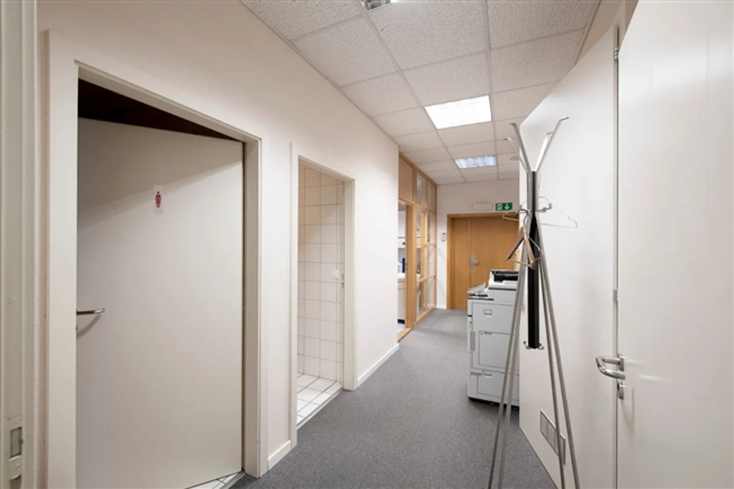 «Magnifici locali di circa 290m2 al 2° piano del CTN 16» - Foto 10 di 13