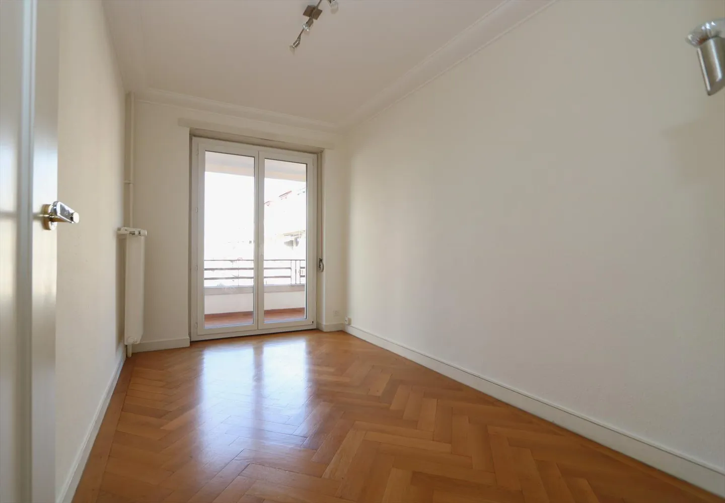 2.5-room apartment with balcony in Champel - Photo 7 of 9