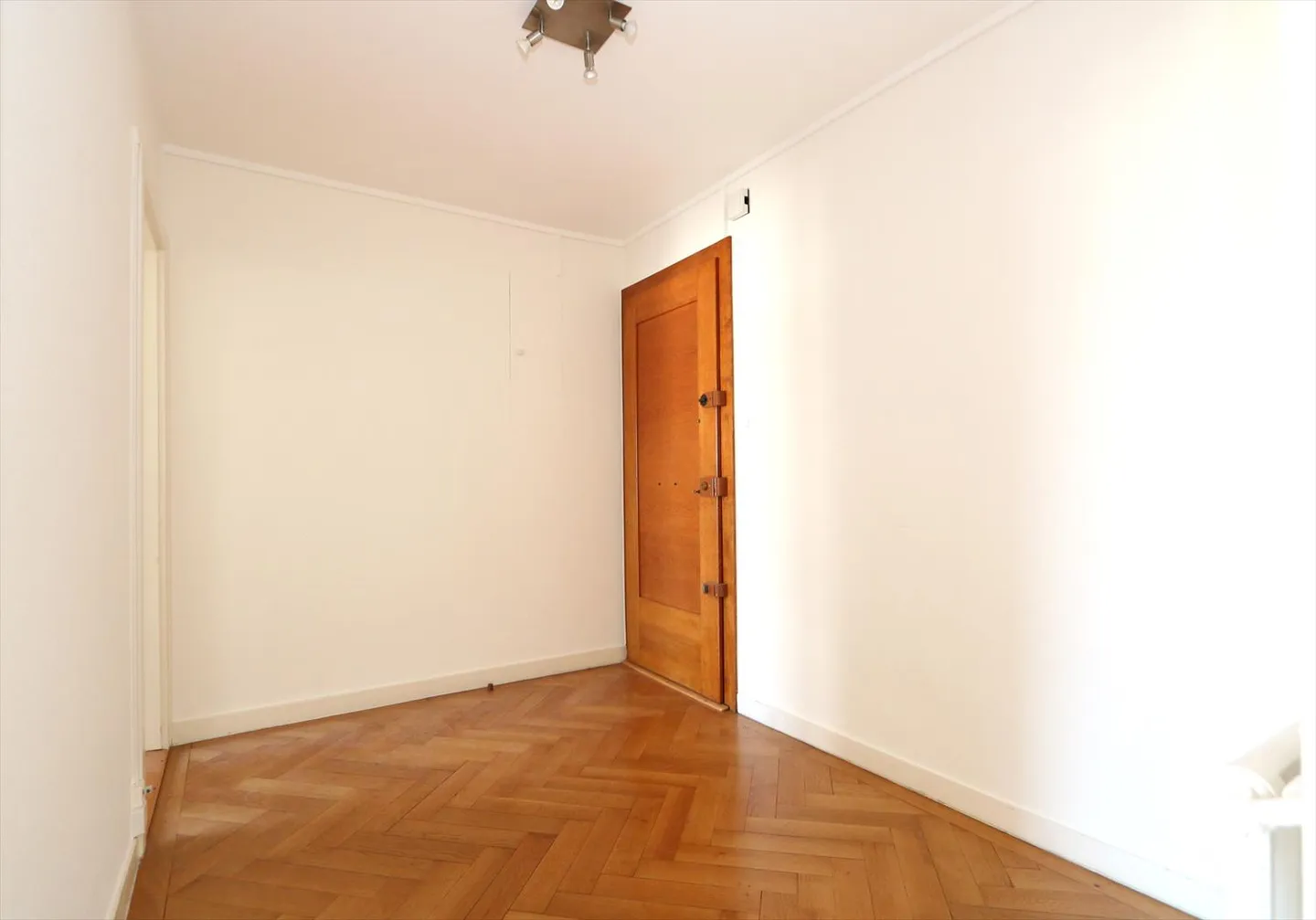2.5-room apartment with balcony in Champel - Photo 9 of 9