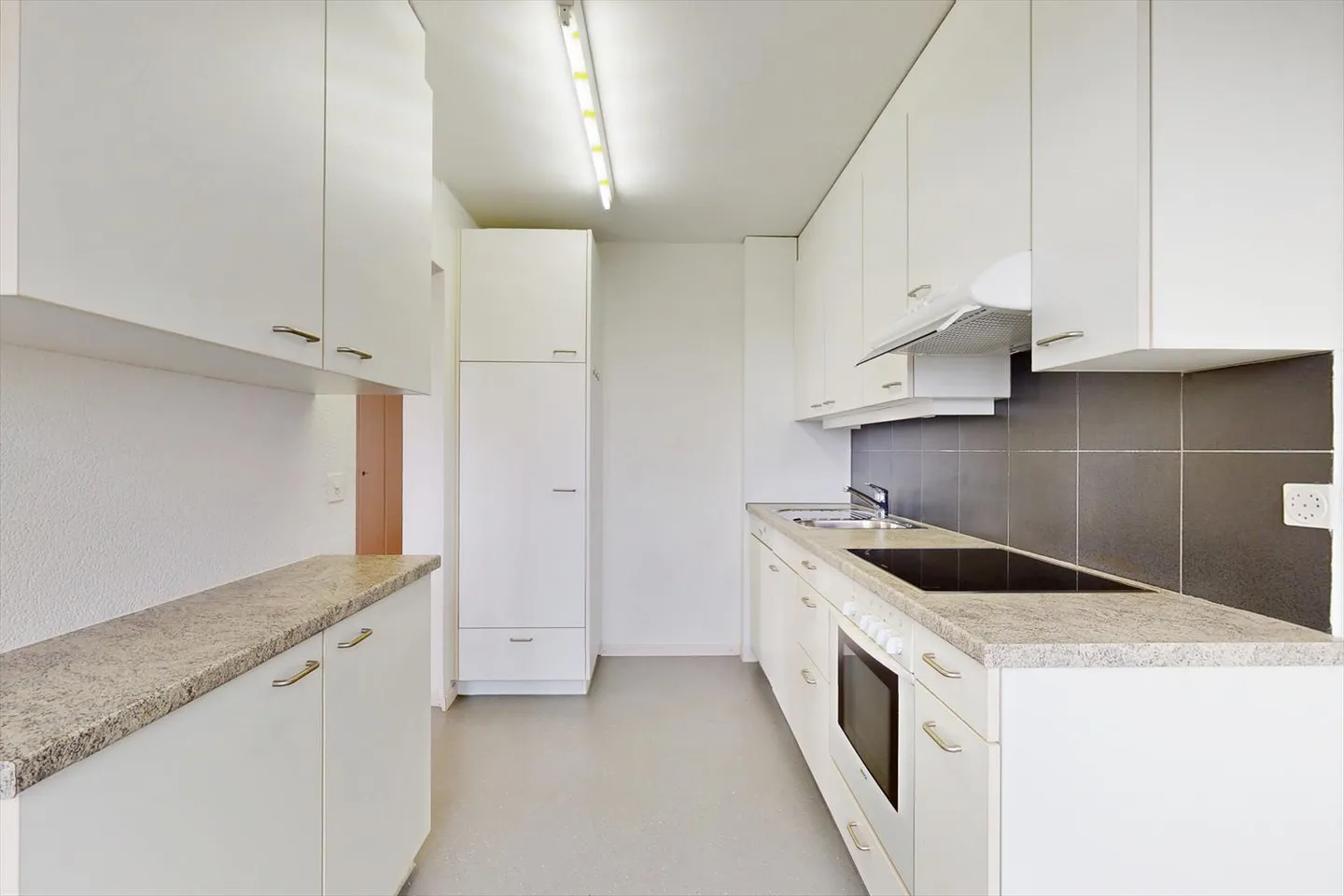 Here, housing dreams become reality! - Photo 5 of 7