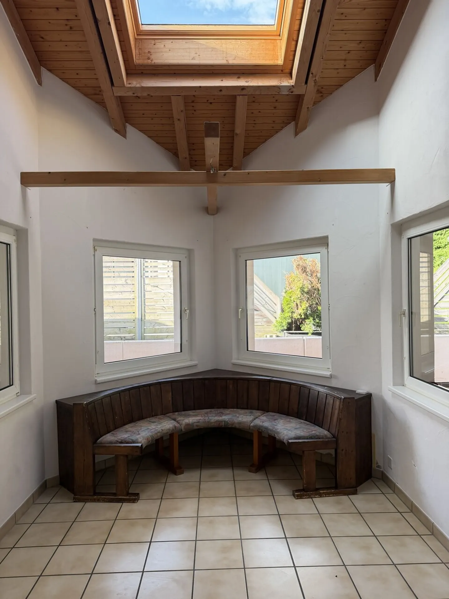 Ampio appartamento di 215 m² con sauna, galleria e grande terrazza - Foto 4 di 14