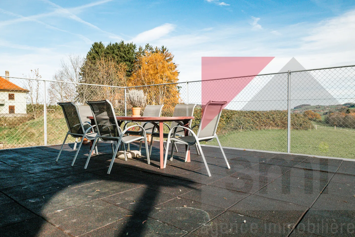 Small building with three renovated apartments and rental yield - Photo 14 of 23