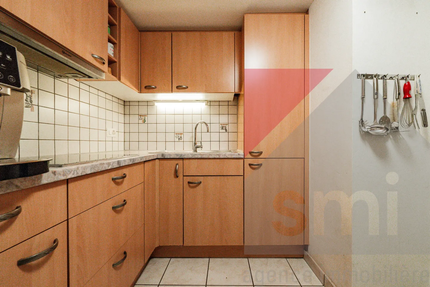 Small building with three renovated apartments and rental yield - Photo 17 of 23