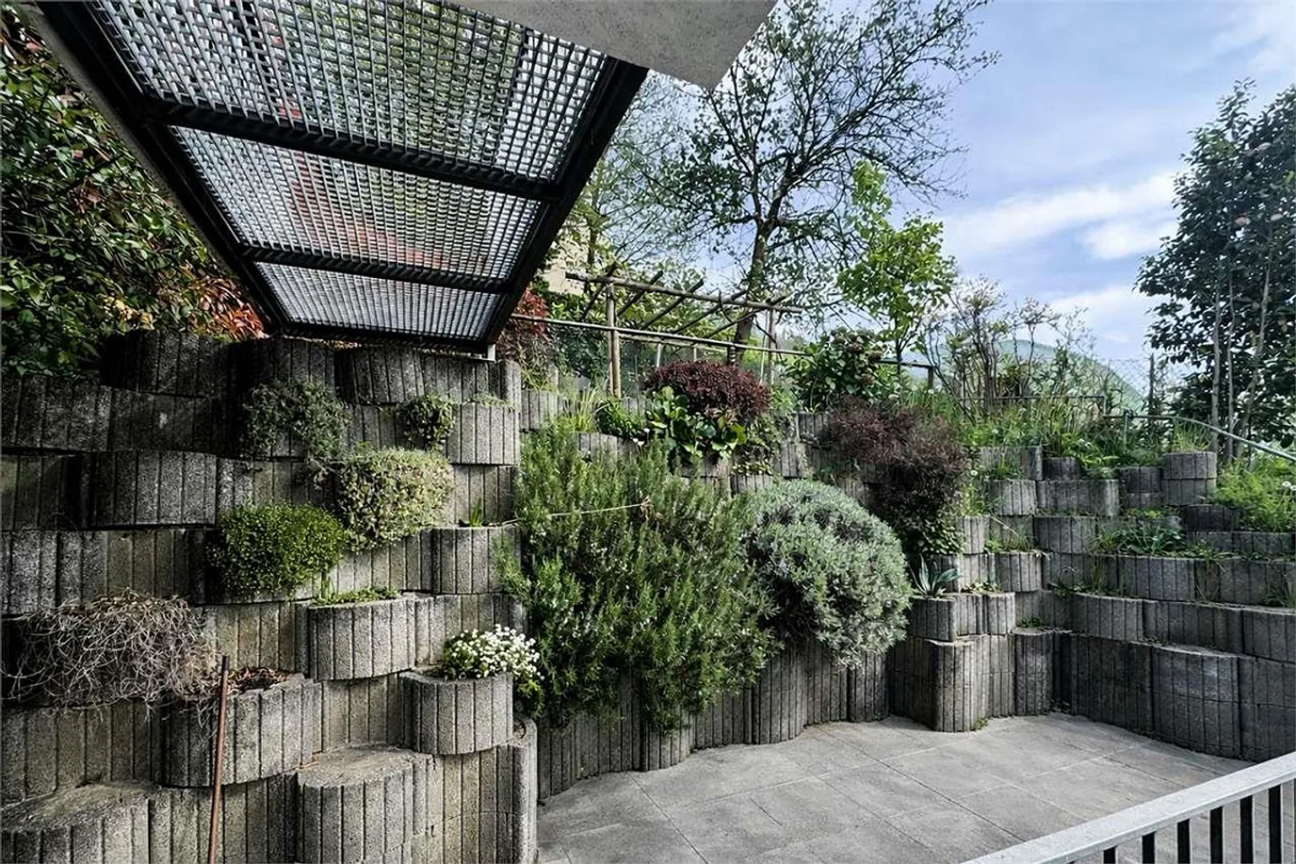 Comfortable and Spacious Apartment with Terrace and View - Photo 13 of 13