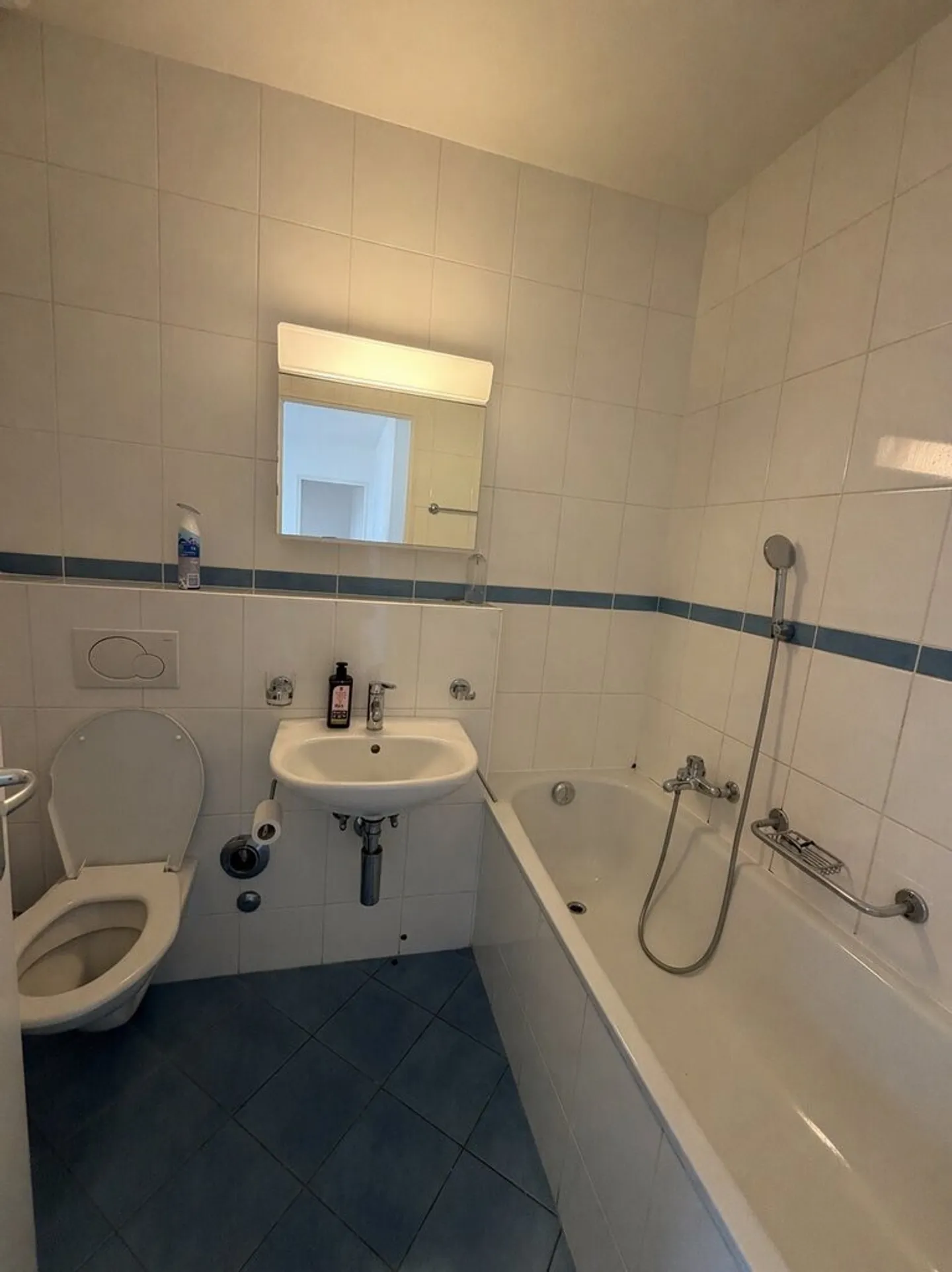 Schöne 2-Zimmer-Wohnung, ideal gelegen - Foto 5 von 5