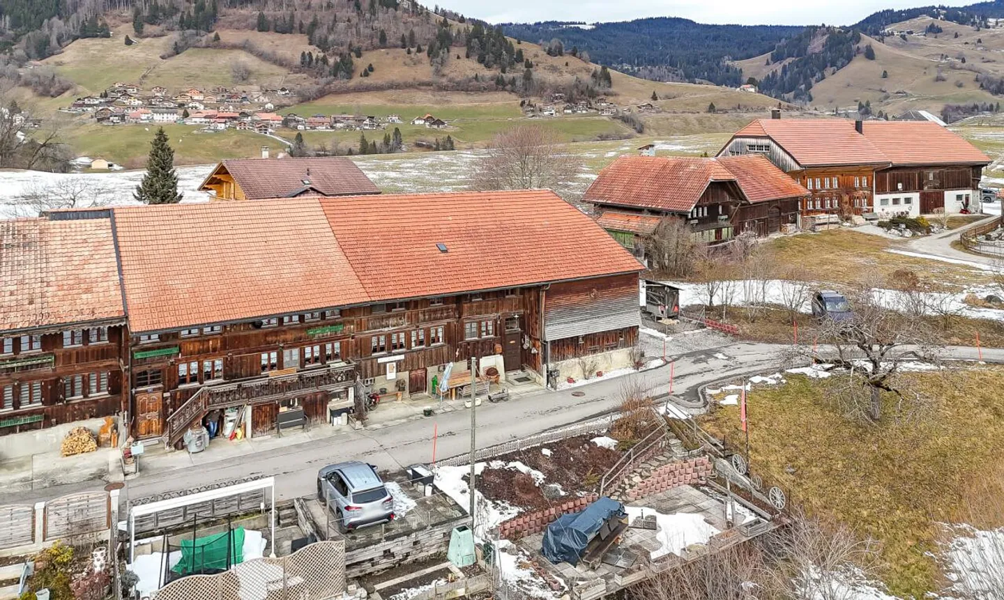 Eine atypische Farm neu erfinden, im Herzen von Gruyère - Foto 3 von 11