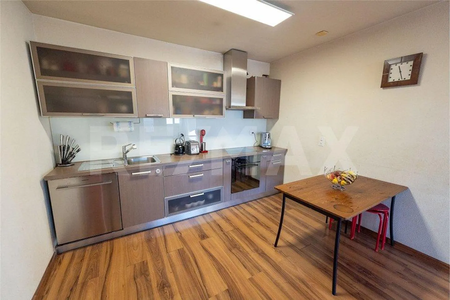 Geräumige Wohnung mit Büro - Foto 3 von 13