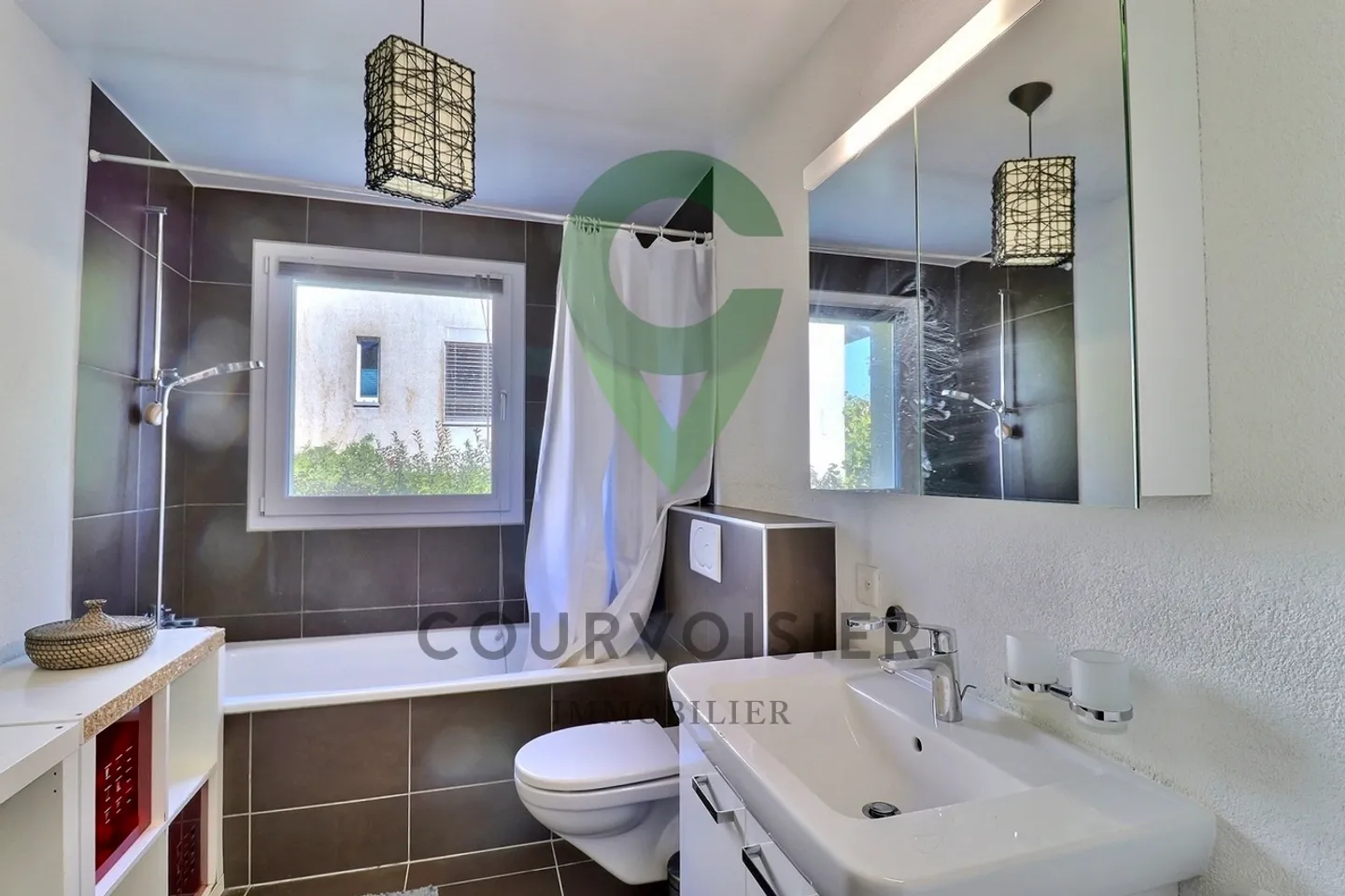 Pitched-roof villa apartment in a calm and bucolic environment - Photo 7 of 13