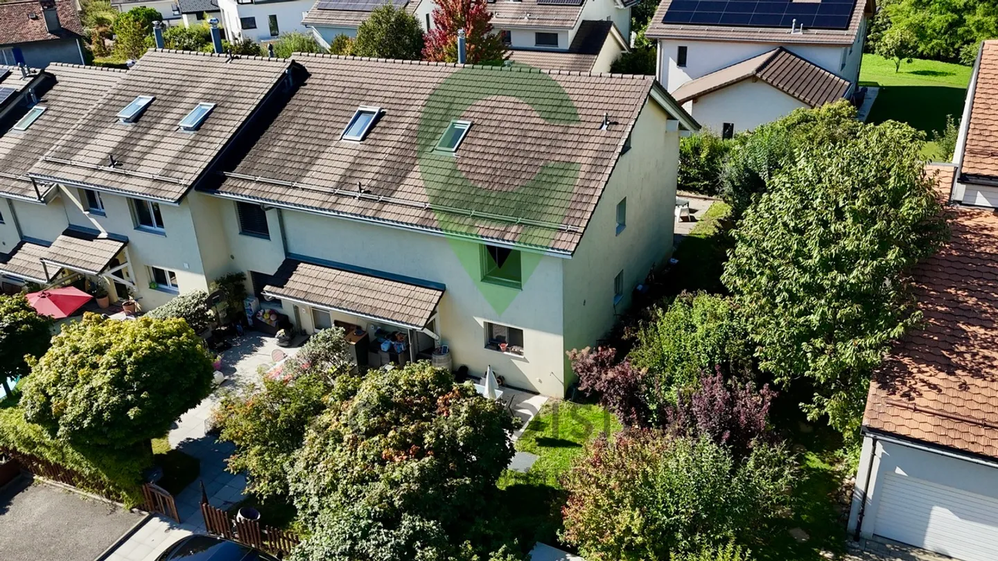 Pitched-roof villa apartment in a calm and bucolic environment - Photo 12 of 13