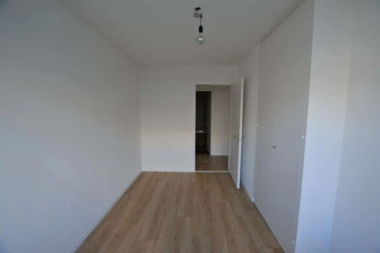 Appartamento ristrutturato in affitto a Bienne - Foto 9 di 9