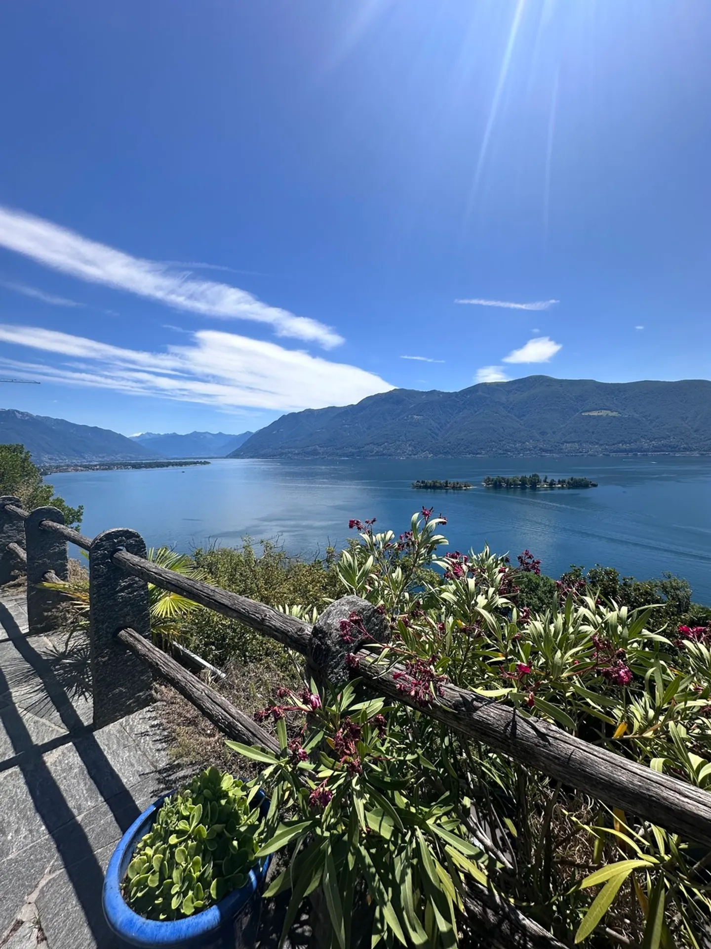 Unique Villa with Panoramic Views - Photo 7 of 39