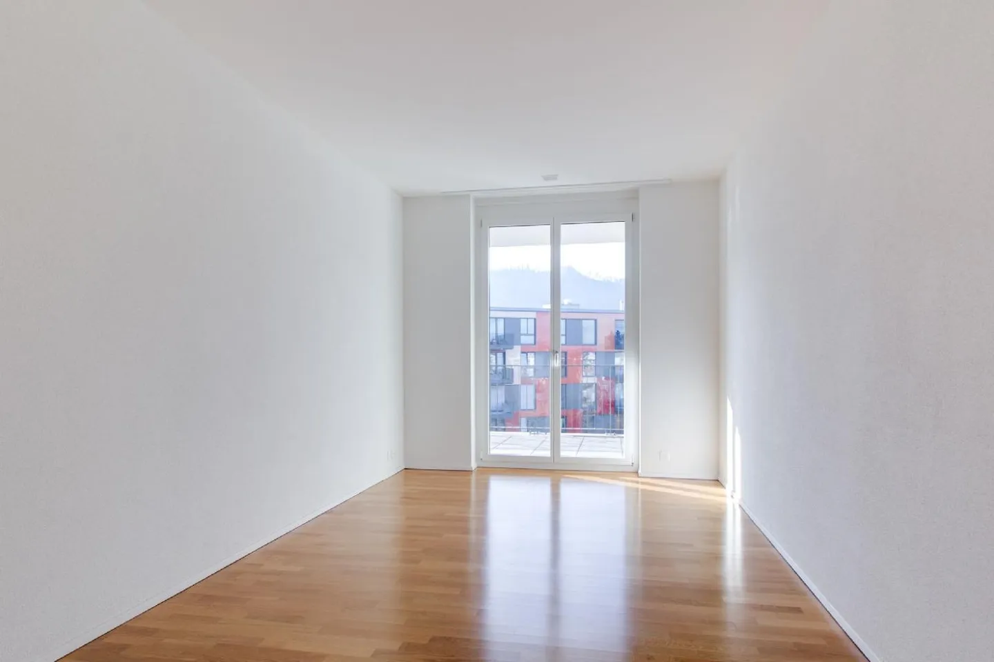 modern and spacious - Photo 6 of 7