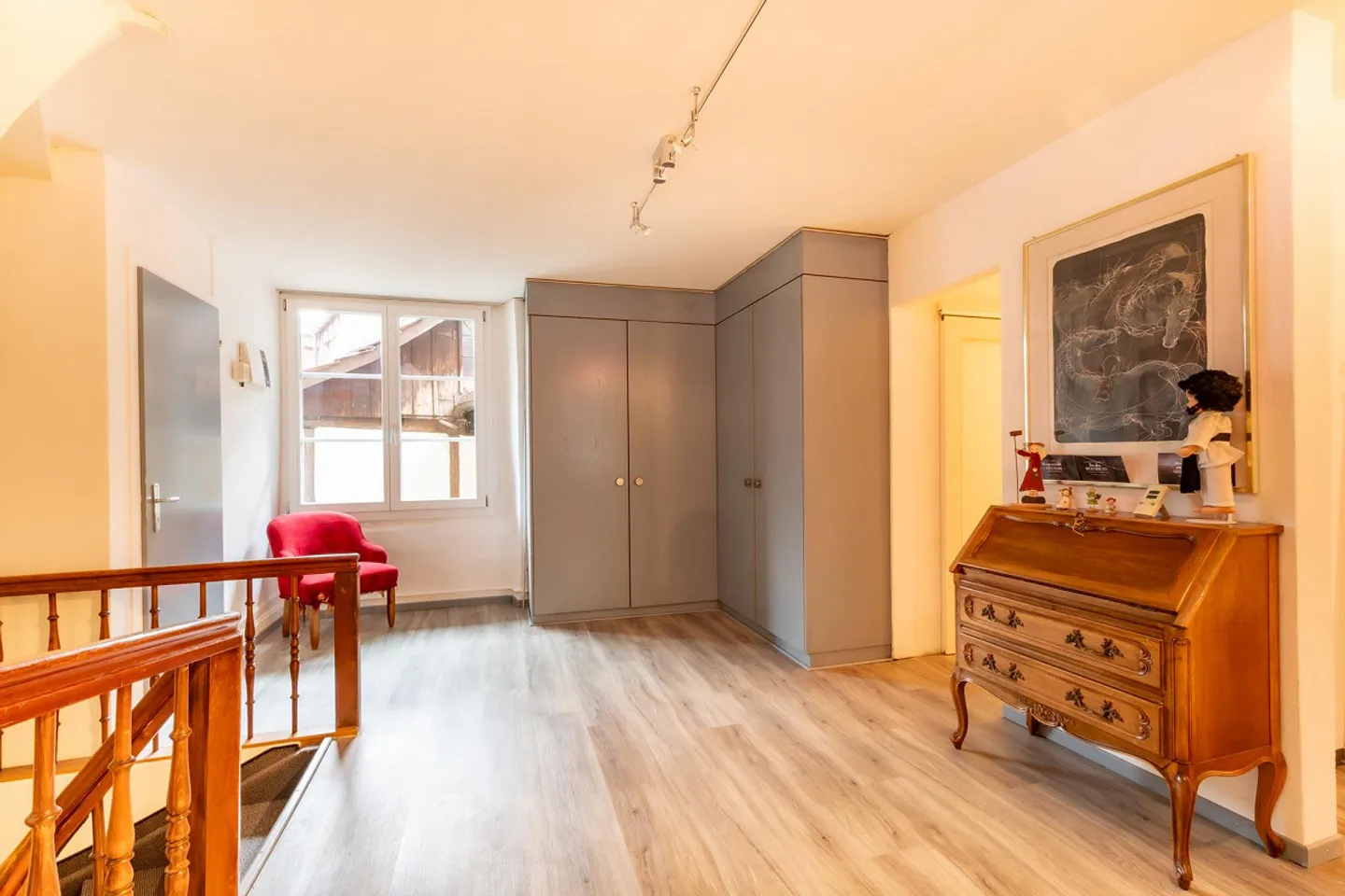 Maison de ville historique avec diverses possibilités - Photo 18 sur 25