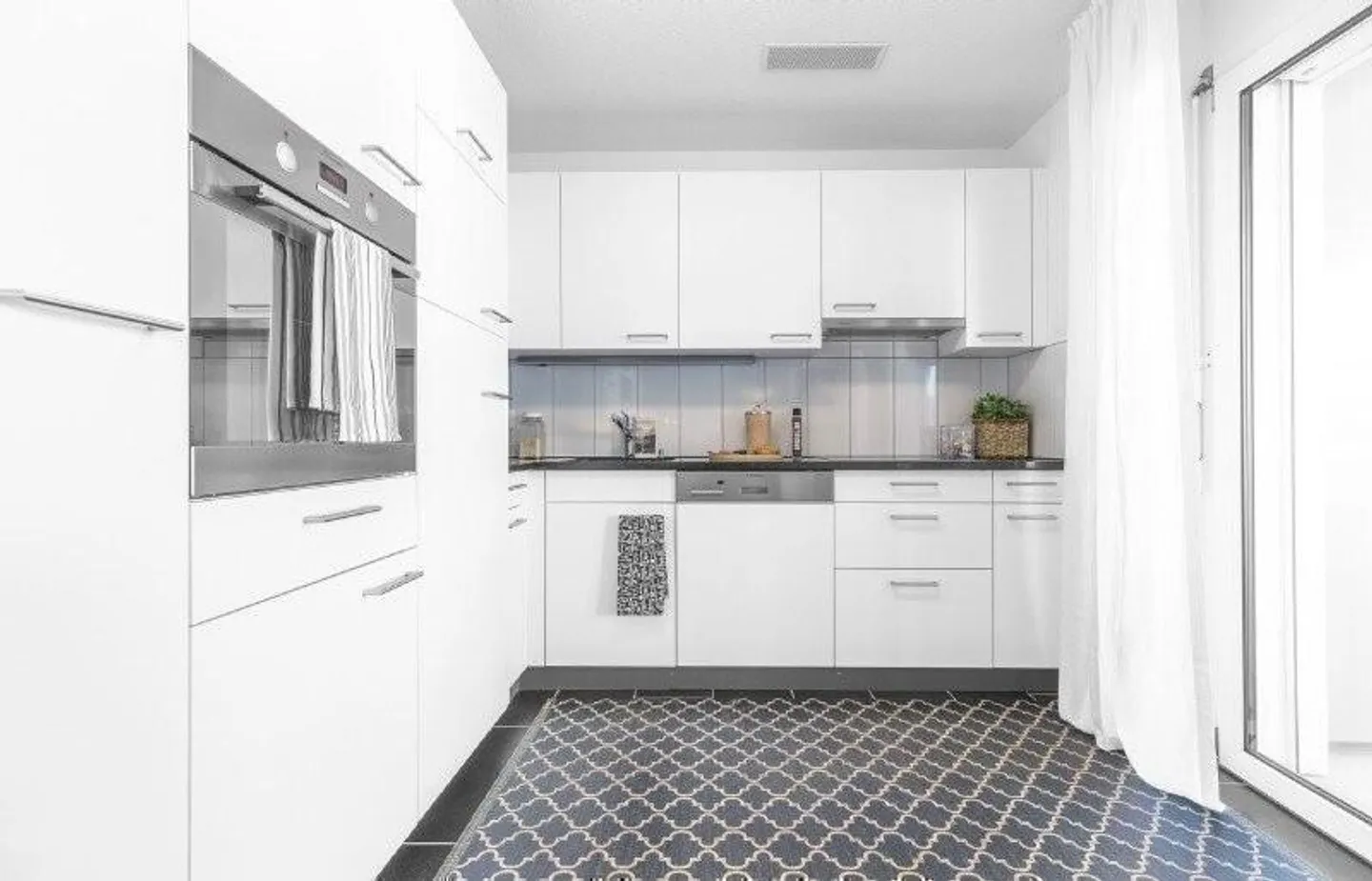 Appartamento Moderno in Posizione Centrale - Foto 3 di 9