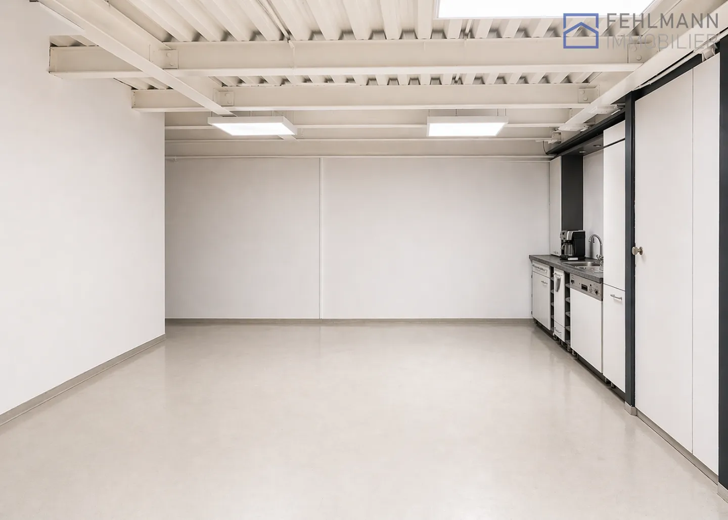 Espace Commercial Polyvalent - Photo 1 sur 2